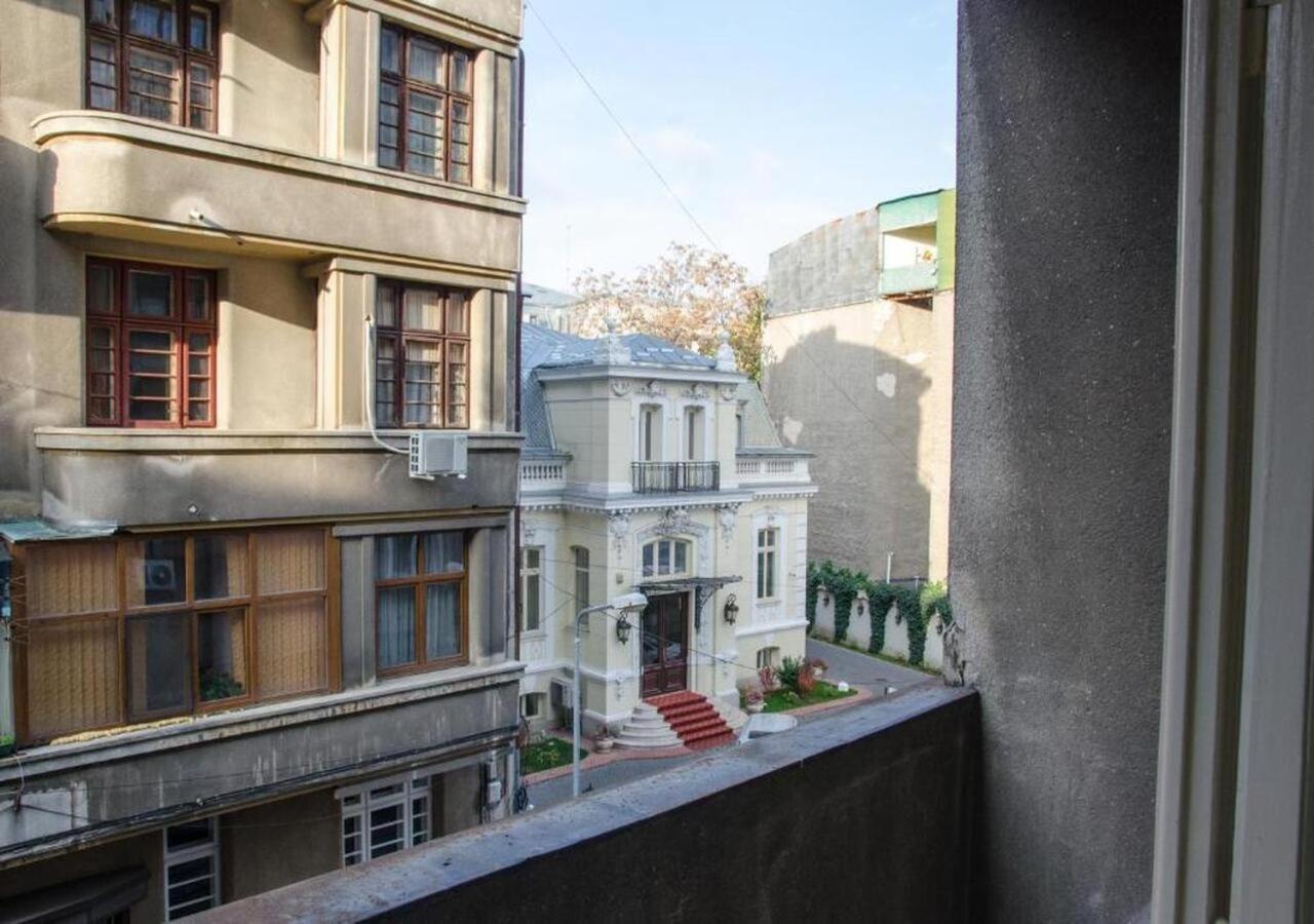 Four Rooms Apartment Central Boekarest Buitenkant foto